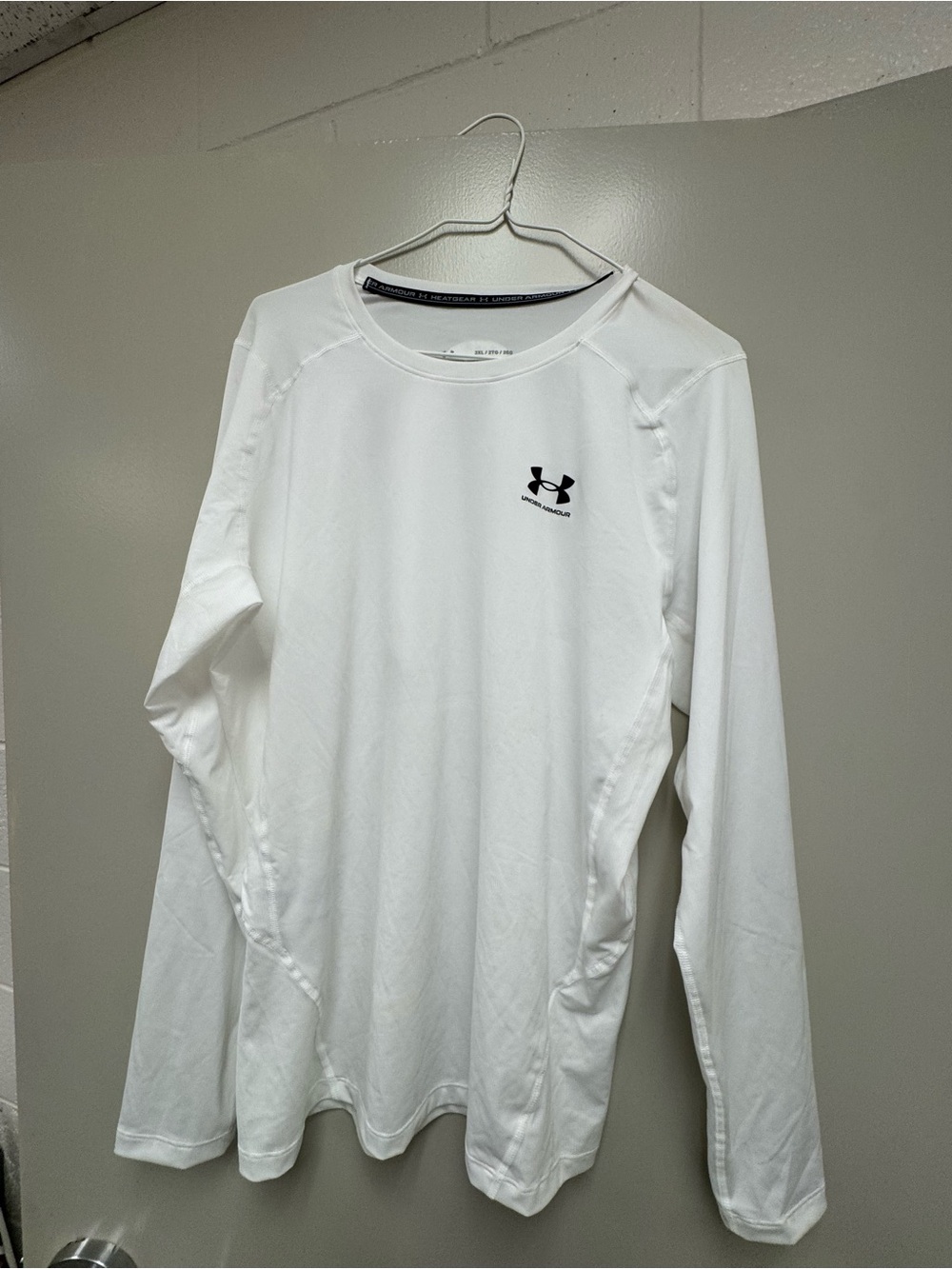 Under Armour Heatgear……..Size 2 X-Large……White / Long Sleeve Compression